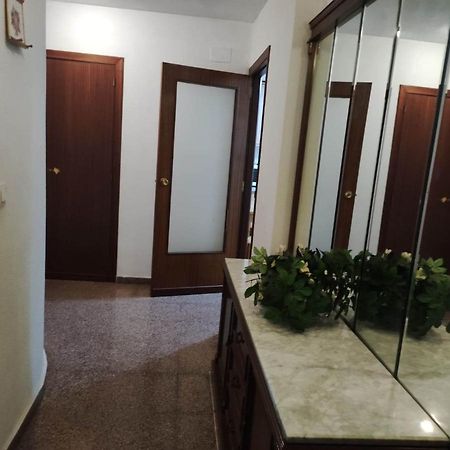 10-46-1- Комната В Квартире Для 4 Человек В Аликанте لقنت المظهر الخارجي الصورة