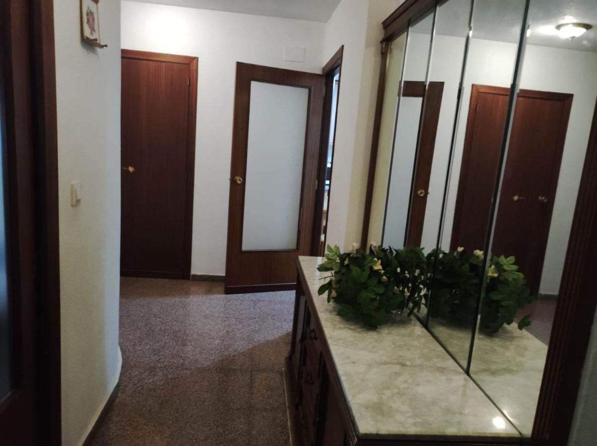 10-46-1- Комната В Квартире Для 4 Человек В Аликанте لقنت المظهر الخارجي الصورة